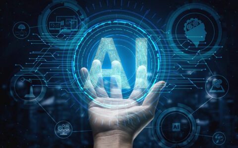 从盈利增长到AI赋能：Uber与Veeva的未来十年潜力解析